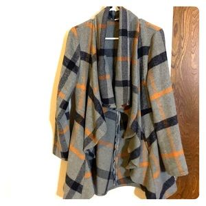 Women’s plaid jacket